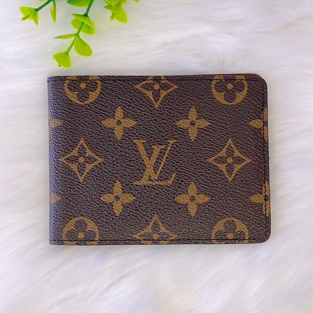 Louis Vuitton Monogram Bifold Wallet - Picture 2 of 14